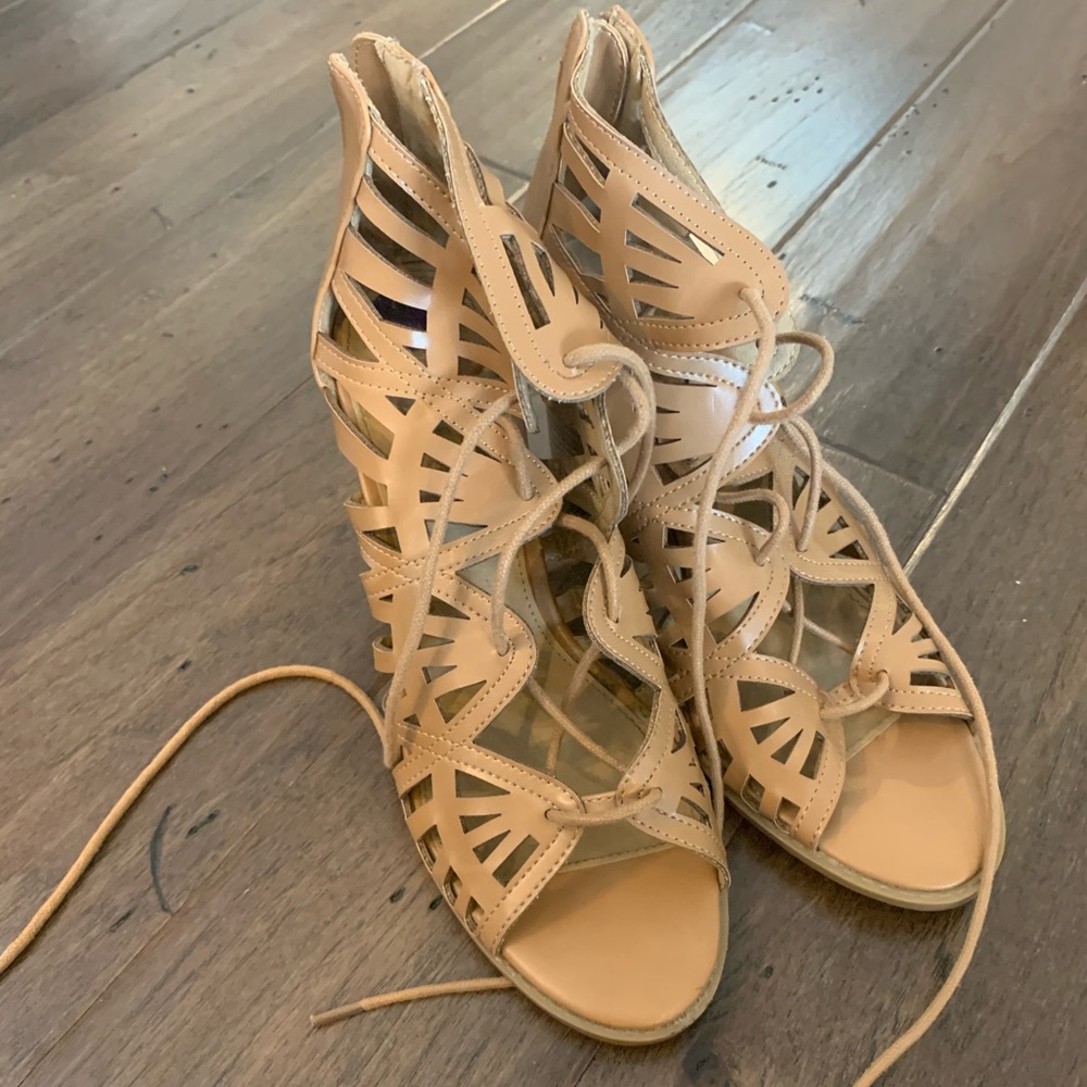 Report Tie Up Cut Out Heeled Sandals